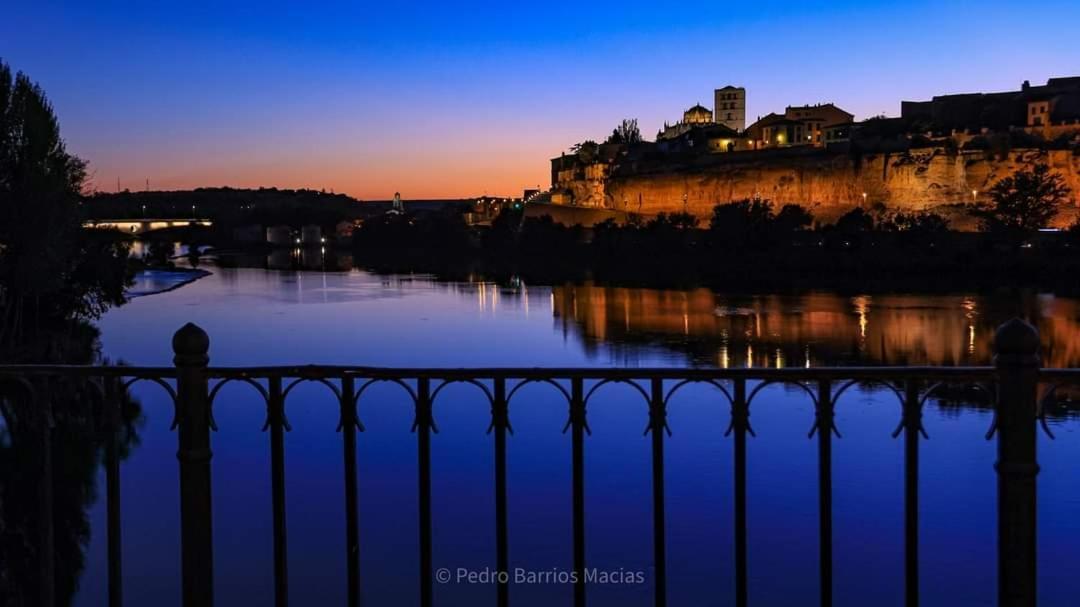 A Los Ojos Del Rio Duero Apartment Zamora Exterior foto