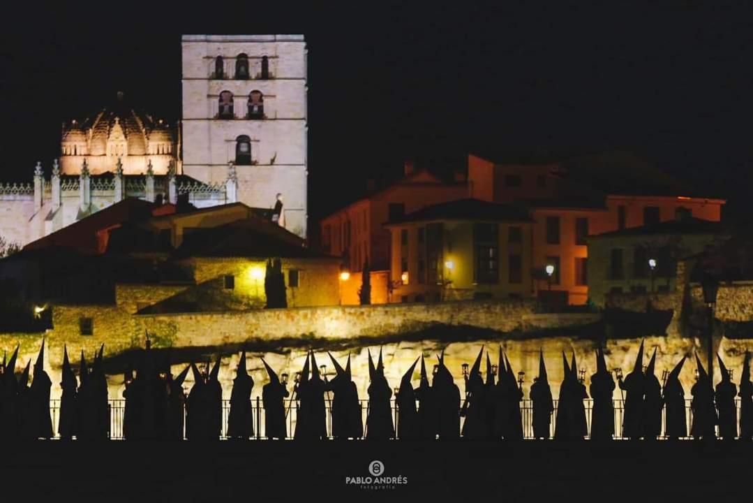 A Los Ojos Del Rio Duero Apartment Zamora Exterior foto